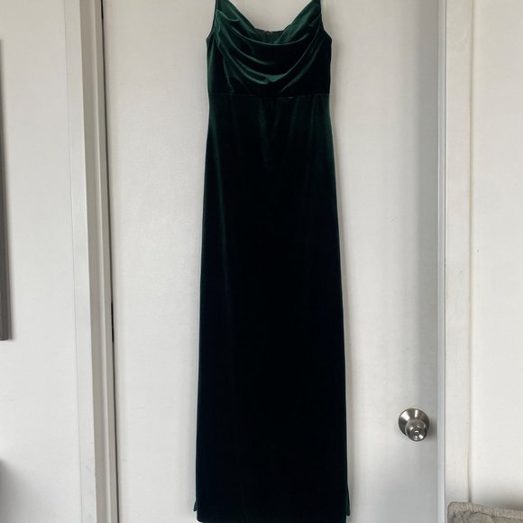 Revelry Skye Velvet Dress - Emerald Green Size 4 - Picture 8 of 11